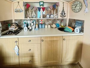 Beach Hut - click for photo gallery